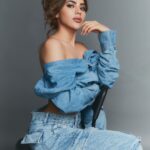 Nikki Tamboli Instagram - The sun on a cold day 🥵 . . . . . . . . . . . . . . #sunday #denim #denimstyle
