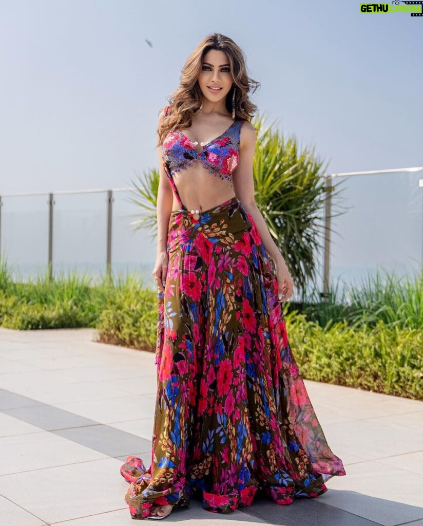 Nikki Tamboli Instagram - 🌈 . . . . . . . Outfit: @surabhi.gandhi H&M: @celebsmakeupbysejal