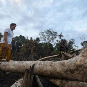 Nikolaj Coster-Waldau Instagram - So much nuance is lost when a story goes viral. The Amazon on fire story is a great example. Deforestation is a massive problem.  But ‘why’ is an important question to ask. And important to try and understand so we can act. Together with @undp I travelled to the Peruvian part of the Amazon to learn. We will share what we found out on Wednesday sept18th.