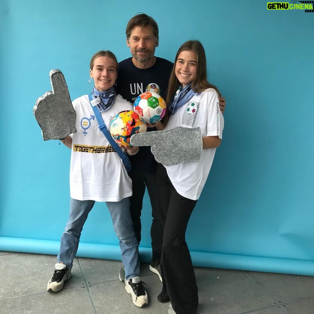 Nikolaj Coster-Waldau Instagram - Women make up half of the world’s population but have only 30% of governance representation. Their participation is critical to the success of the #GlobalGoals. I again brought my daughters to the #GGWCup this year, so they can see all these remarkable women - scientists, activists, CEOs, policymakers - playing #Sport4SDGs. Sport unites people around the world, and I hope that so will the #SDGs. @undp New York, New York