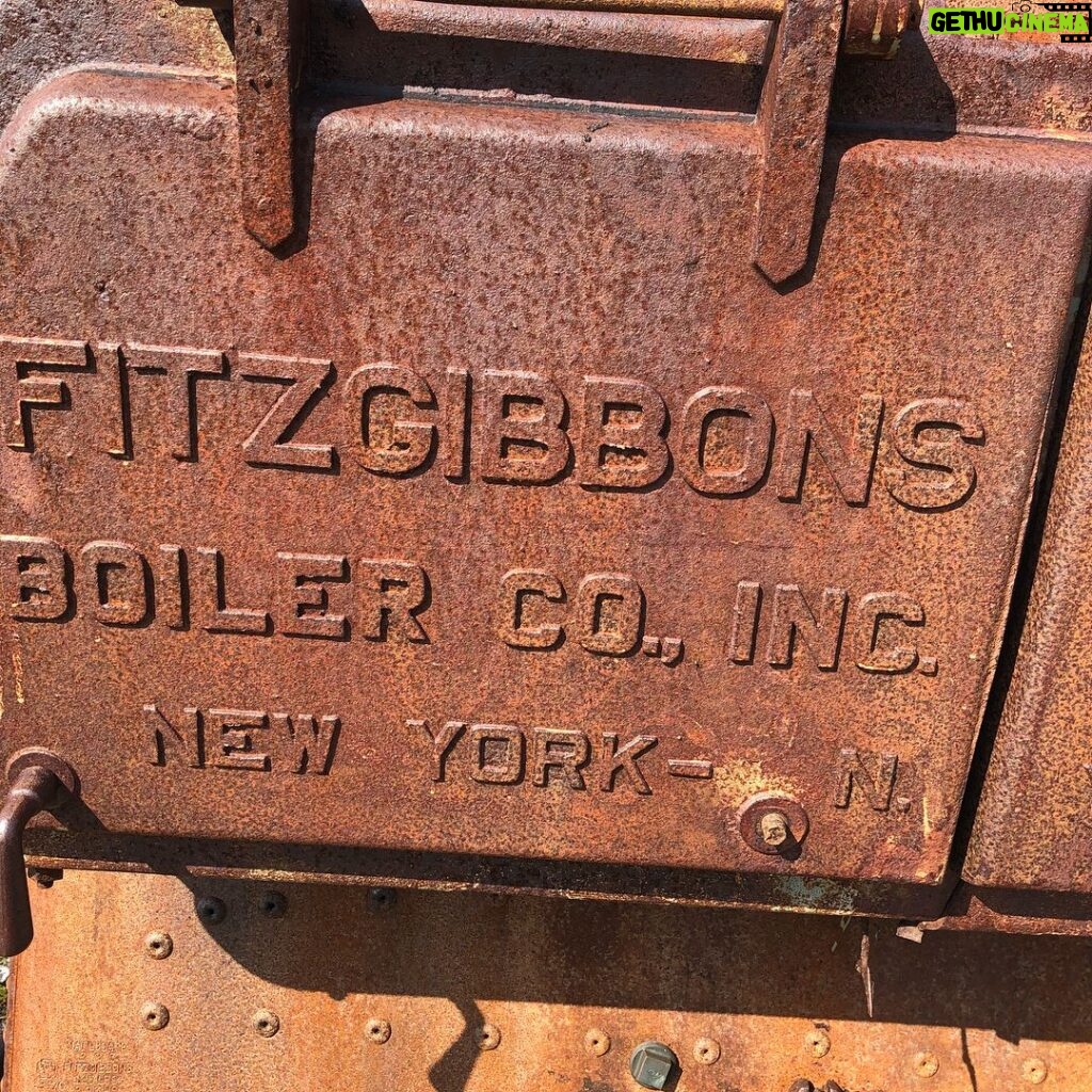 Nikolaj Coster-Waldau Instagram - Hey Fitzgibbons boiler co , New York. RESPECT ! :-) #bluieeast2 , #ikateq