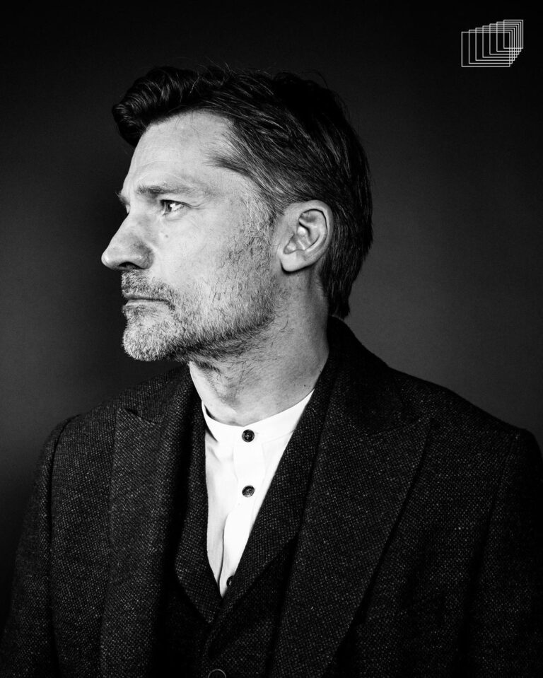 Nikolaj Coster-Waldau Instagram - Danish actor @nikolajwilliamcw at the 35th European Film Awards. #europeanfilmawards 📸: @sagasig