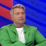 Nikolay Baskov Instagram - 15 октября - весь день на @muztv🔥 10:00 «У-Дачный чарт» 11:00 «Звезда в ответе» 12:00 «Хит-Сториз» 16:20 «У-Дачный чарт». Повтор 17:20 «Студия 69. Поменялись хитами» 20:00 «Звезда в ответе». Повтор. 20:55 Шоу «Игра»