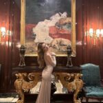 Nilsu Berfin Aktaş Instagram - Ah Paris ne güzelsin sen bana güç ve enerji verdin çok sevdim seni tekrar görüşelim arayı çok açma seni seviyorum… Veee tabiki bu güzel elbiseyi bana tasarlayan ve yine beni çok özel ve prenses gibi hissettiren @tuvana_buyukcinar ve @a46tuvanam ekibine kocaman kucak dolusu teşekkürler ufukcum balım iyi ki benimlesin @ufukergin ❤️❤️❤️💃sizleri seviyorum 🫶 InterContinental Paris - Le Grand