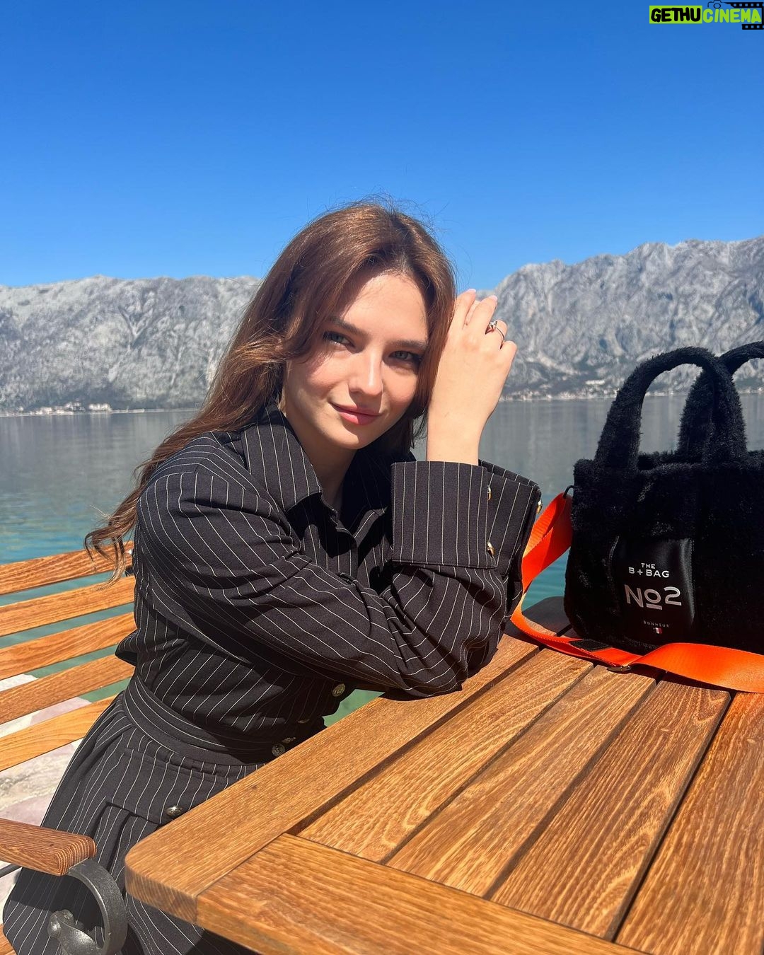 Nilsu Berfin Aktaş Instagram - Gülüms Kotor Old Town