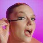 Nilsu Berfin Aktaş Instagram - Yelpaze gibi açılan belirgin kirpiklerin ve etkili bakışlarınla bu yaz modunu yükseltmek istiyorsan Flormar’ın YENİ maskarası “OPEN UP” High Definition ve Waterproof seçenekleriyle gün boyu akmadan, dağılmadan seninle! ⭐ Lifting etkisi ⭐ Silikon fırça ⭐ 24 saat kalıcı (High Definition seçeneği) ⭐ Suya dayanıklı (Waterproof seçeneği) Open Up Mascara’yı lansmana özel fırsatlarla keşfetmek için seni en yakın Flormar mağazasına ya da Flormar.com.tr’ye bekliyoruz! #FlormarTürkiye #FlormarOpenUpMascara #OpenUpMascara