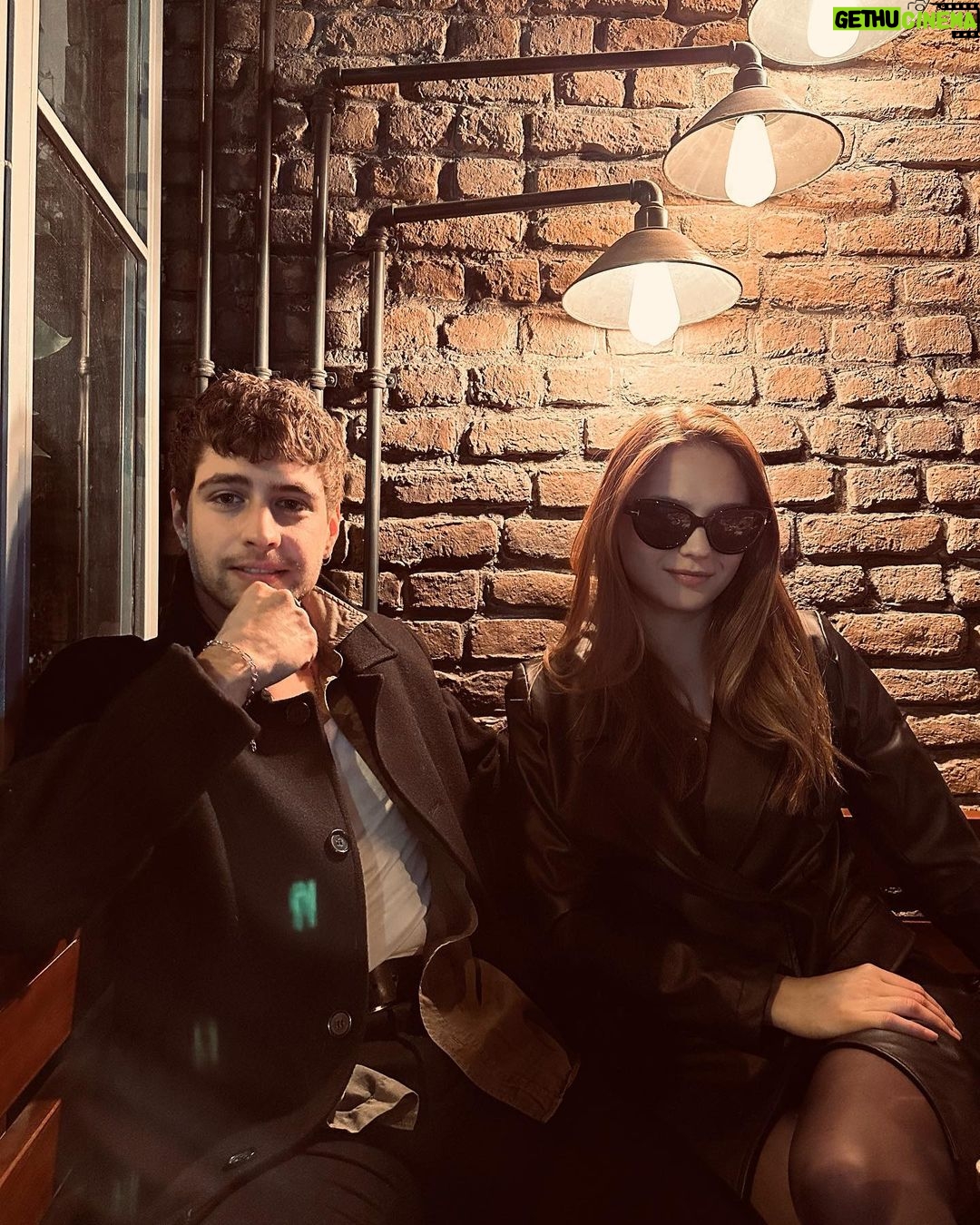Nilsu Berfin Aktaş Instagram - Sen de kazanacan ben de kazanacam bacı gardaaşşşş (Sona doğru denize laf anlatmaya çalışıyorum ama anlamıyor.)