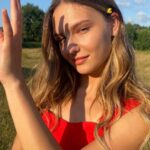 Nilsu Berfin Aktaş Instagram - Bi sürü foto attım 🌼