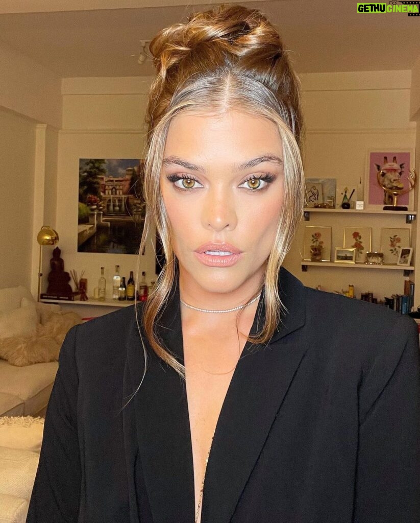 Nina Agdal Instagram - Yes that’s a cock in the background. Dream glam by @julietteperreux @adammaclay 🖤