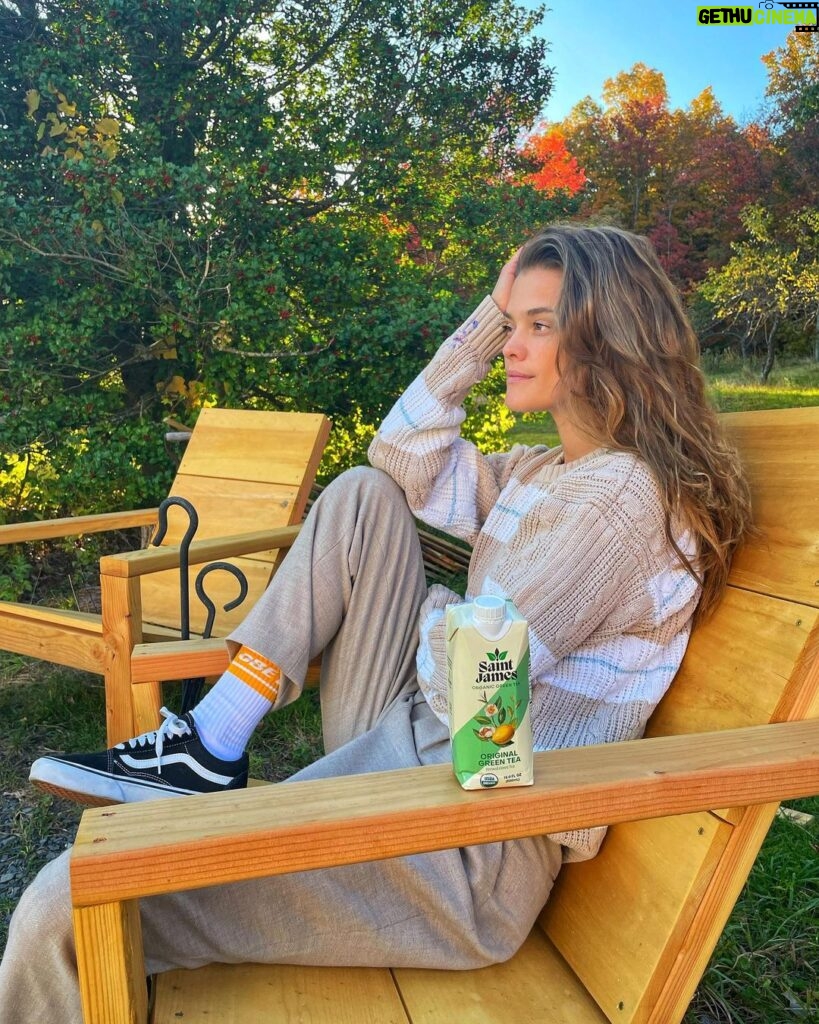 Nina Agdal Instagram - Sometimes you just need a little fresh air and your @saintjamesicedtea 🍃🍁🍂 Upstate N.Y