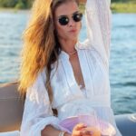 Nina Agdal Instagram - Fast forward a few hours and I was in the ocean skinnydipping 😁