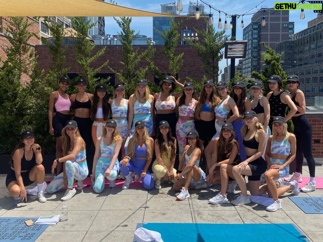 Nina Agdal Instagram - Dream afternoon for my FIRST @theagdalmethod class ever in the big π Thank you so much to everyone who came, loved getting to meet and connect with every single one of you β and big shout out to the dream team that managed to put this together so quickly. Adore all of you ladies! NEXT STOP π THE HAMPTONS! Make sure to sign up for my class this weekend www.theagdalmethodclasses.com (limited spots available). Join me on my APP π² for ALL my workout content, recipes, nutrition guide and more. First month is just $1. LINK IN BIO β€οΈ (Vaxxed & outdoors) @natalieoffduty @dylanasuarez @morganmariejones @calynbrooke @malia.makalia @briannajoye_fitness @thenataliegage @gretarolli @audreyhilfiger @veggiekins @madsmaley @biancagasparro @samanthasbolger @cariobolden @savannahjoysmith @kimnicole3 @autumsholley @madisonlanephoto @lunacastilho @nat.nova @cariobolden @allyberlin_ New York, New York