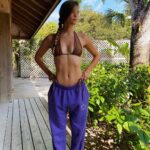 Nina Agdal Instagram - Early morning stretch (and squeeze) 🍒 @twowolvesswimwear 👙