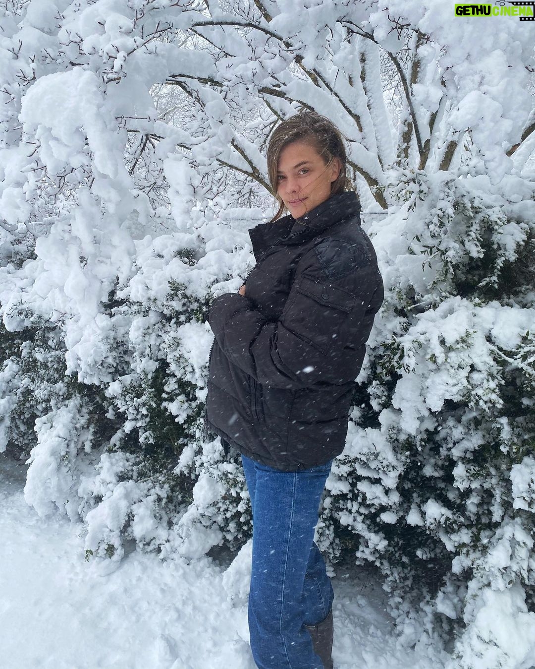 Nina Agdal Instagram - There’s snow day like a snow day ❄️