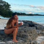 Nina Agdal Instagram - Mentally still here ☀️🧡🥂🌊