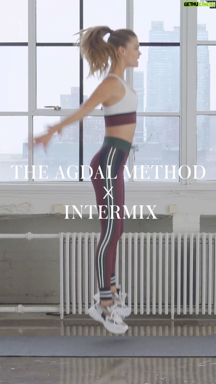 Nina Agdal Instagram - We’re back with more! 💪💕 See you next week as I'll be sweating with INTERMIX all month long! #StyleInAction @intermixonline @theagdalmethod #TheAgdalMethod ✨