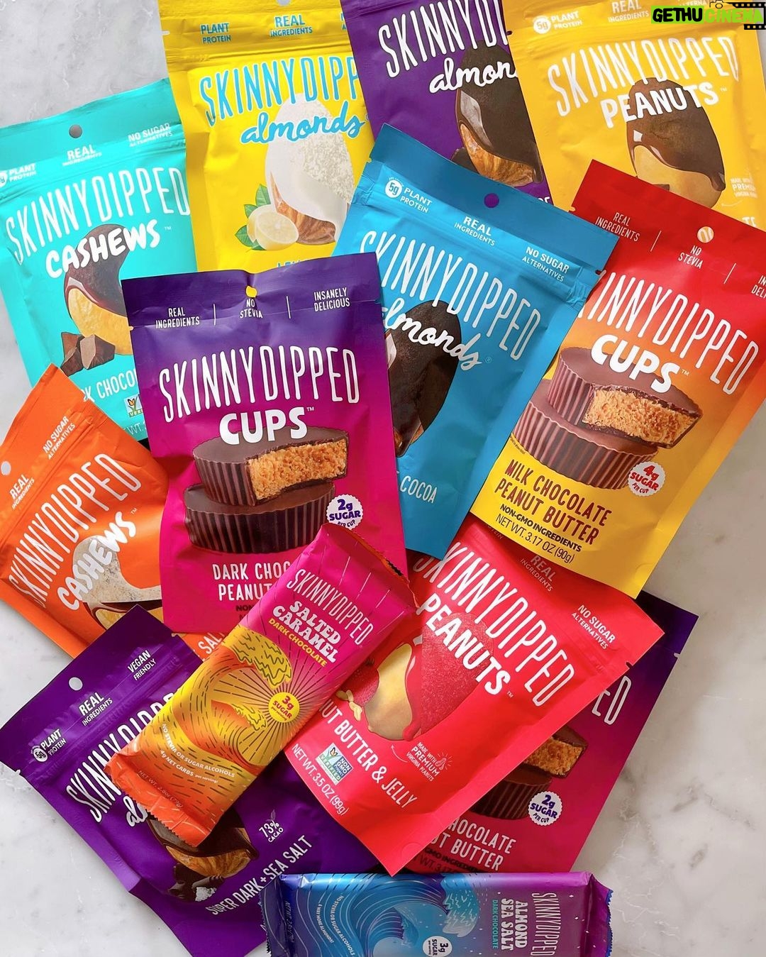 Nina Agdal Instagram - U like chocolate? U like peanut butter? ME TOO! I am sooo excited that I found @skinnydipped Peanut Butter Cups. They're SO delish and have ingredients you can pronounce. My new go to summer snack and I can't stop eating themmmmm #skinnydippedpartner