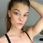 Nina Agdal Instagram - Sup’ close and personal 🤙