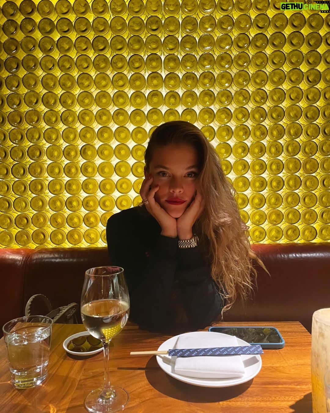 Nina Agdal Instagram - Wearing red lipstick under a mask (or actually just in general) is a commitment I’m not sure about but tn we tried it out.