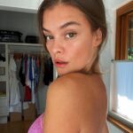 Nina Agdal Instagram - I’m smiling on the inside 😃