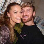 Nina Agdal Instagram - Holiday season ‘23 🦃🎄🥰