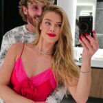 Nina Agdal Instagram - Holiday season ‘23 🦃🎄🥰