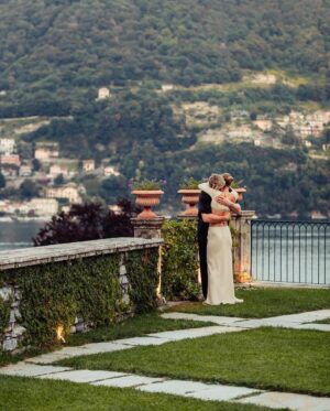 Nina Agdal Instagram - Engaged to my best friend 💍 @ninaagdal