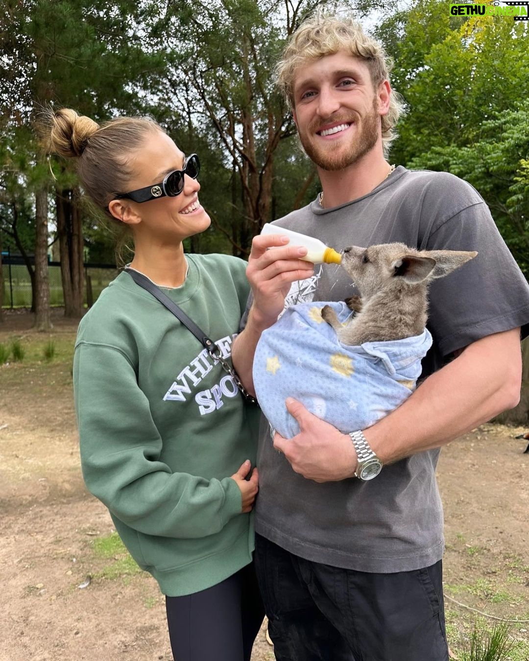 Nina Agdal Instagram - Hoppy times down under 🦘🐨🦝🐛🇦🇺
