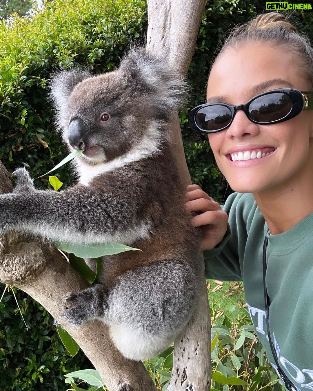 Nina Agdal Instagram - Hoppy times down under 🦘🐨🦝🐛🇦🇺