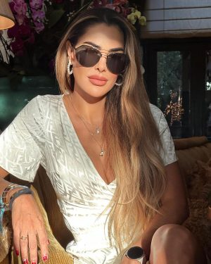 Ninel Conde Instagram - Las mujeres independientes 💪🏻 tienen la misma determinación para incluirte en su vida, como para sacarte de ella.