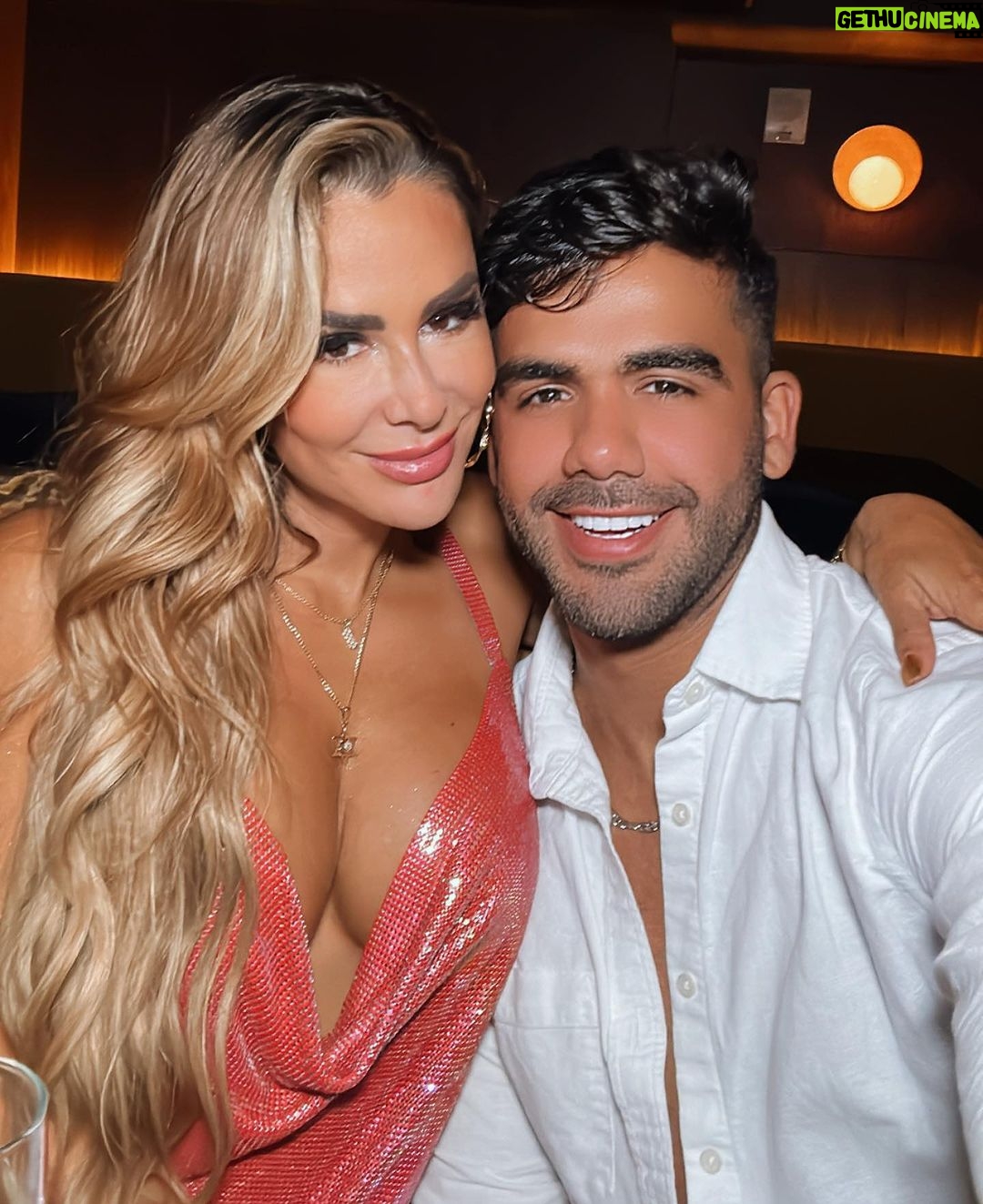 Ninel Conde Instagram - Night out celebrando la vida de @ninelconde ❤️🥳 @eltucanmiami #Losleo