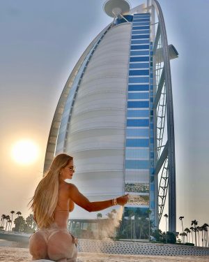 Ninel Conde Instagram - ⛵️⛵️⛵️ 
.
.
.
.
#dubai #dubailife #dubaiphotography #burjalarab #bikini #fy #fye #vacation #fy #fye #trend #viral