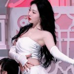 Ning Yi Zhuo Instagram – 좋아하는 착장인데..사진많이 못찍었당🧘