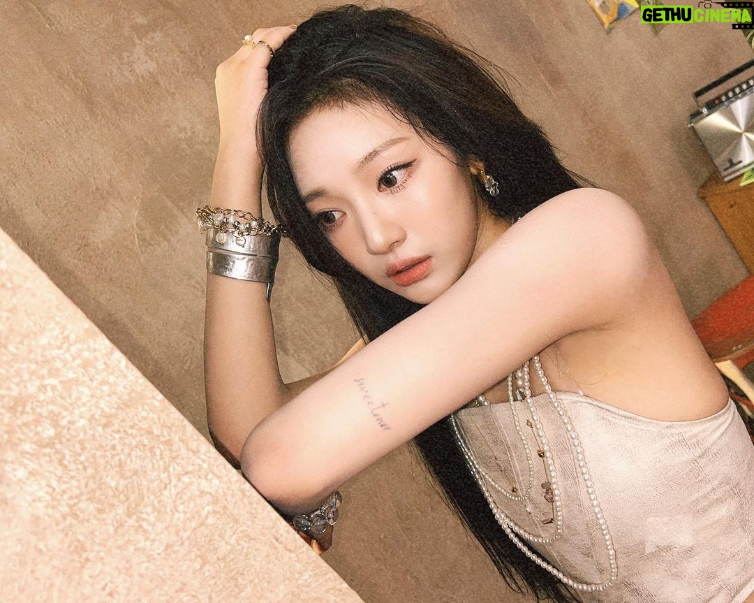 Ning Yi Zhuo Instagram - 까먹고있었던 비하인드 사진🧚
