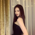 Ning Yi Zhuo Instagram - Thank you to @versace for this amazing journey in Milan. @donatella_versace 🩷🫂Thanks for having me and it was definitely the best time🖤🖤