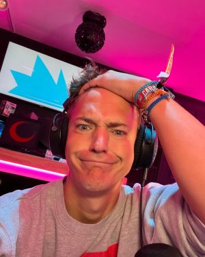Ninja Instagram - Woke up to find the OG Fortnite is coming back November 3rd AND THERES A BURGER IN MY BACKYARD 
Twitch.tv/Ninja lets talk about it