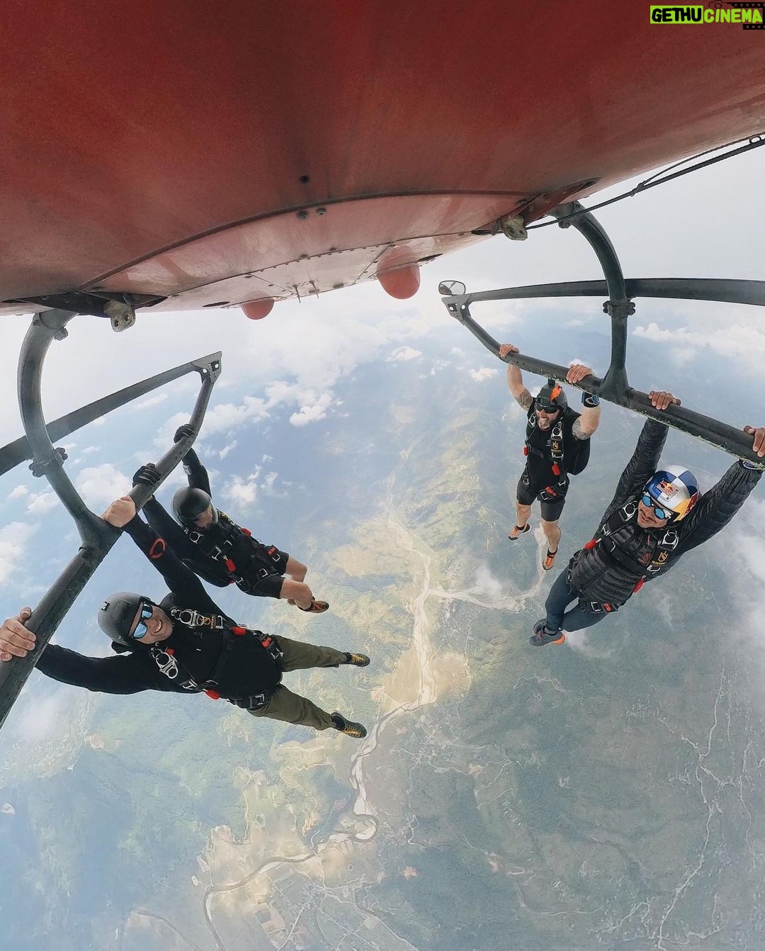 Nirmal Purja Instagram - The @skydivenimsdai team had an amazing day celebrating the 70th anniversary of the first successful Mt Everest summit! We united people from all over the world for this incredible opportunity bringing in more tourism to #Nepal and showing them our beautiful country We flew the Nepal flag in honour of this despite facing multiple challenges. It took us 2 months to get the required permits and permissions from CAAN, The home ministry, The government of nepal forest and environment department of National park and wild life conservation & CDO of Solukhumbu approval! Of course this is very time consuming for me and my team, we have been knocking on countless doors to make this happen and If Nepal wants more tourism in the country I hope the government will make this a much simpler process! Nepal is facing an economic crisis and has currently been ranked as one of the poorest country’s in the world, increasing tourism will bring more income into the country. Being a global tourism ambassador of the country I request the government to come with up with a much more simpler process for the greater benefit Nepal and it’s people. Copyright @nimsdai 📸 @mhardy_photo & @guybolton #Nimsdaiskydive #skydivenimsdai #skydivenepal #eliteexped #nimsdai #14peaks #aboveandbeyondadventure #alwaysalittlehigher #Tourismnepal #nepal #himalayaskydive #skydive #highaltitude #unique #freefall #bespoke