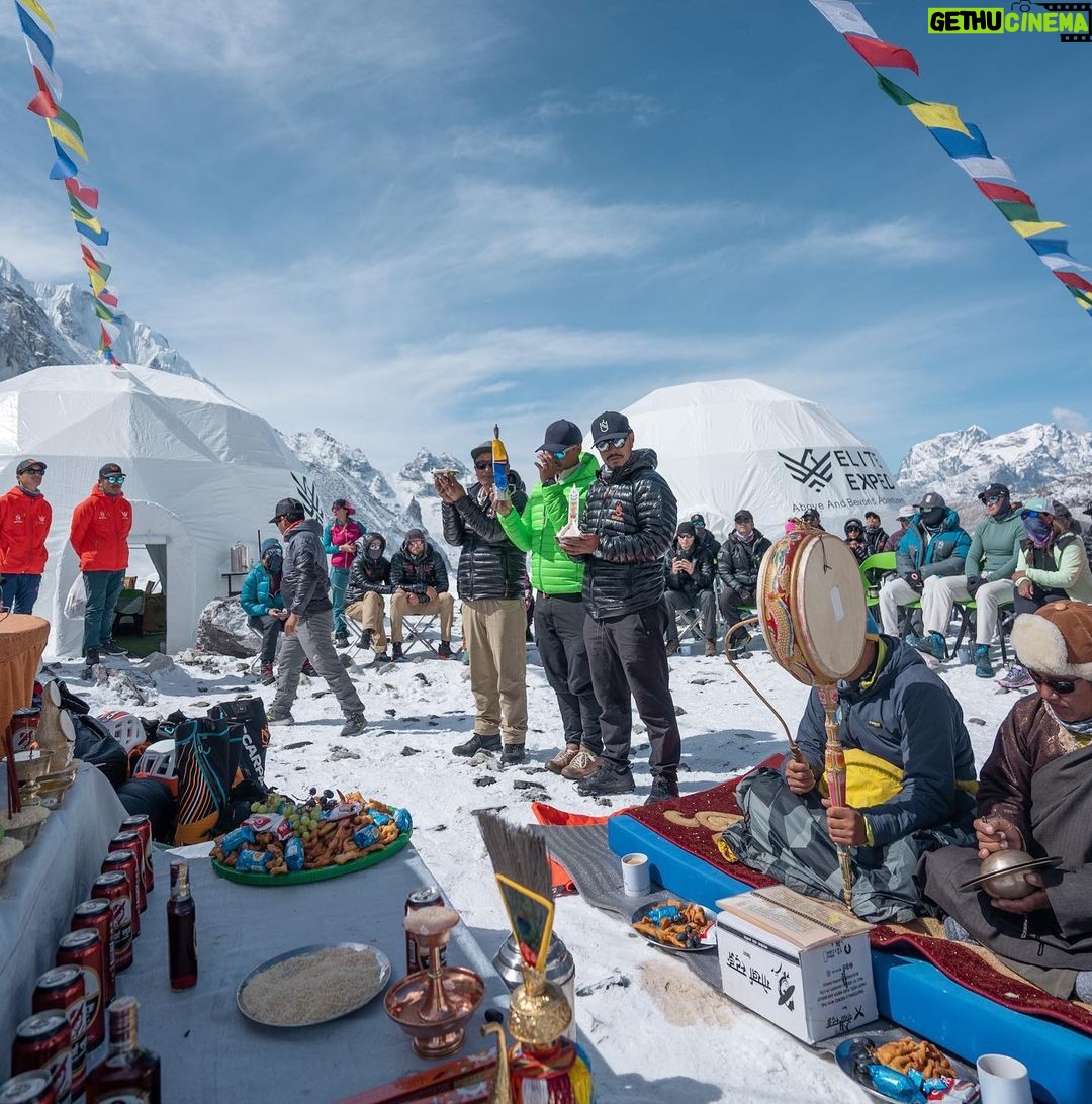 Nirmal Purja Instagram - Greetings to you all from #everestbasecamp ! Nothing but sending you all good vibes ππ½π₯ππ½ππ½ @eliteexped #everest & #lhotse expeditionπ€πΌ #alwaysalittlehigher #aboveandbeyondadventure #nepal #8000ers πΈ @guyboltonphotography