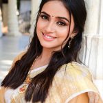 Nisha Guragain Instagram - सजना संवरना ही सुंदरता नहीं, सादगी भी कयामत की अदा है..😍 📷 @official.khushal.photography Mua @makeupbybharti Styling @sumairamomin