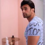 Nishant Singh Instagram - So I visited my go to Skin Clinic @clinicmetamorphosis for all my skin and hair concerns. I did a skin treatment to clear my tanned skin . The results were remarkable. I instantly saw the tan clear up. I would recommend them to u guys too. #clinicmetamorphosis #transformwithmetamorphosis