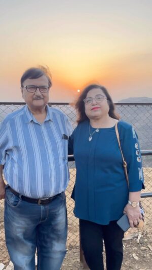 Nishant Singh Instagram - Happy Father's day to the world's best dad ❤️ and congratulations to the best mom for the best husband 💕

@deepak_lakshay @geetadeepakmalkani 

#HappyFathersDay #DadLove #BestDadEver #FatherAndChild #FamilyBonding #Fatherhood #DadLife #DadAndProud #FathersDayCelebration #FatherlyLove #DaddyAndMe #DadMoments #FatherFigure #SuperDad #papalove