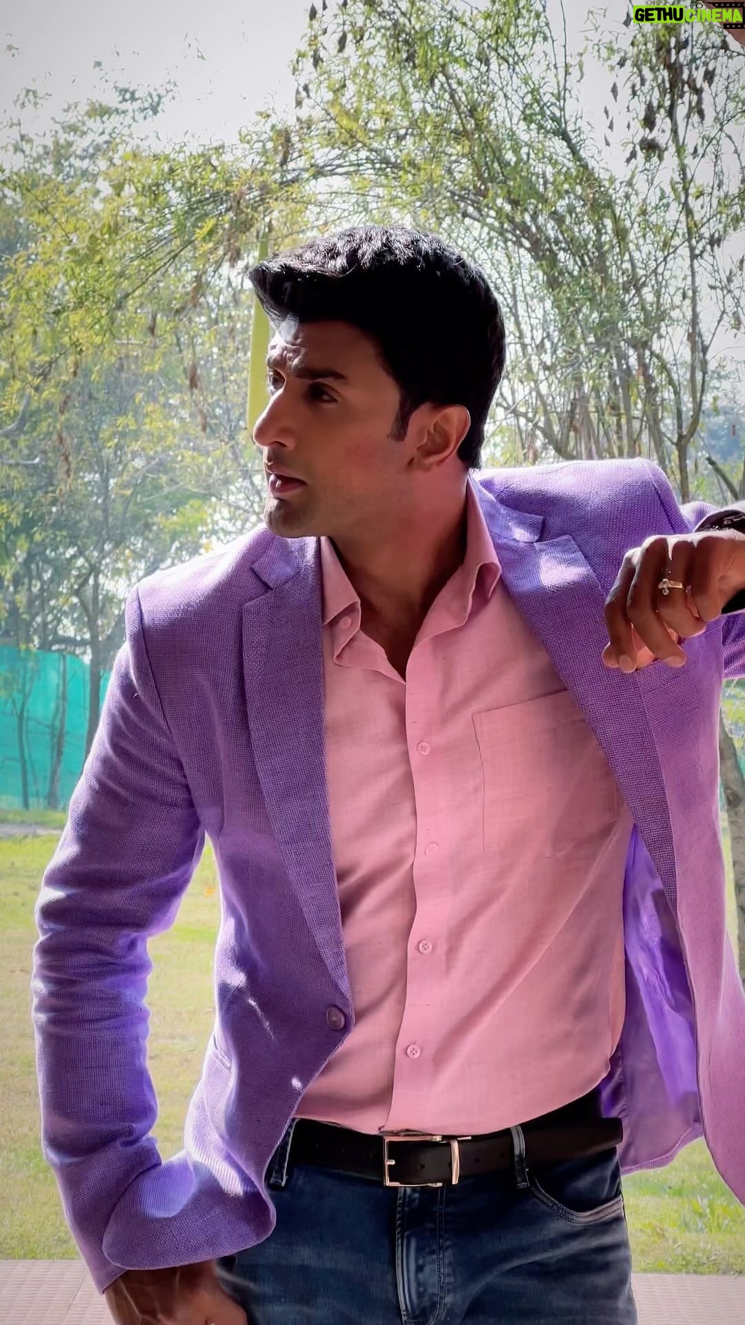 Nishant Singh Instagram - Raghav ko hua kya hai? Any guesses? Exact guess gets a reply with a pin ❤️🫶🏻 @navneetkaur1012 Singer: @realsurkhab Lyrics @farmaan11 Music: @musicbysandee Dop/Edit: @regdofficial Video: @directormeetgill Casting: @iam_obedafridi Makeover: @khushbumakeovers Hair: @rabu_hairstylo786 Styling: @shonaliguptaofficial Line Production: @monty.production7 Label: @primerecordsofficial Srinagar, Jammu and Kashmir