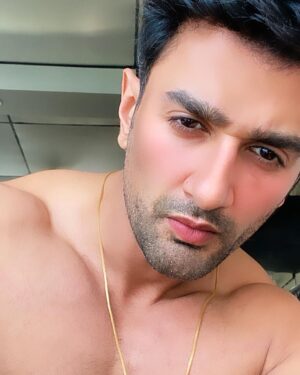 Nishant Singh Instagram - Felt hot, might delete later.

#nishantmalkhani