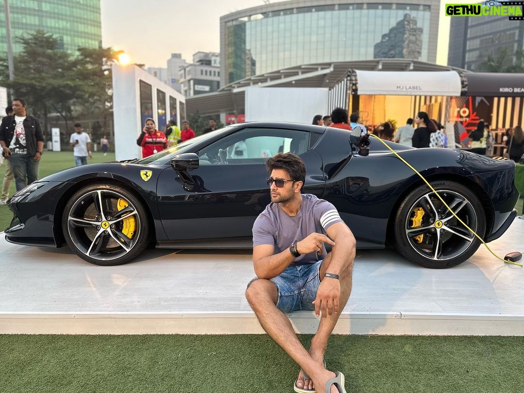 Nishant Singh - 225K Likes - Vroom Vroom?? 😈😍
#nishantmalkhani #ferrari #black