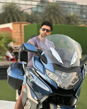 Nishant Singh Instagram - 🏍️🐺

#nishantmalkhani