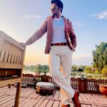 Nishant Singh Instagram - Poser 🫵🏼 #nishantmalkhani
