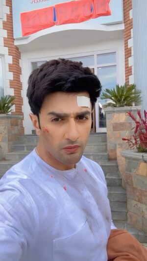 Nishant Singh Instagram - Woh din bhi aayega jo sab ko dikhayega...Kaun hu main...

#nishantmalkhani #nishantsinghmalkani 
#pashminna #raghavkaul #RaghavonFire