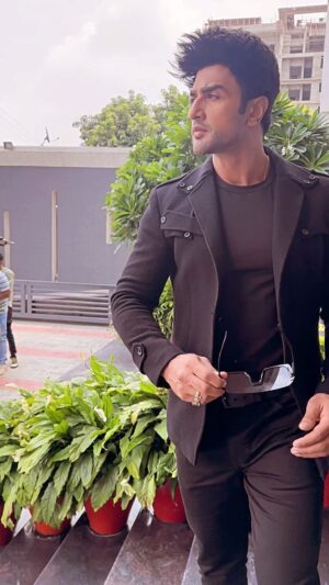 Nishant Singh Instagram - Dare to trust the Universe 🫶🏻

#nishantsinghmalkani #nishantmalkani