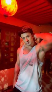 Nishant Singh Instagram - The beat hits well 😍 #nishantmalkhani #nishantsinghmalkani #reelsinstagram