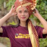 Nitanshi Goel Instagram - Sasural Laapataa🫣 Khoj Jaari Hai🔎 Can you guess Phool’s Sasural’s Name? 🏡 Challenge for you all who have watched #LaapataaLadies 🌸 #nitanshigoel #nitanshi #phool #aamirkhan #kiranrao #laapataaladies #trending